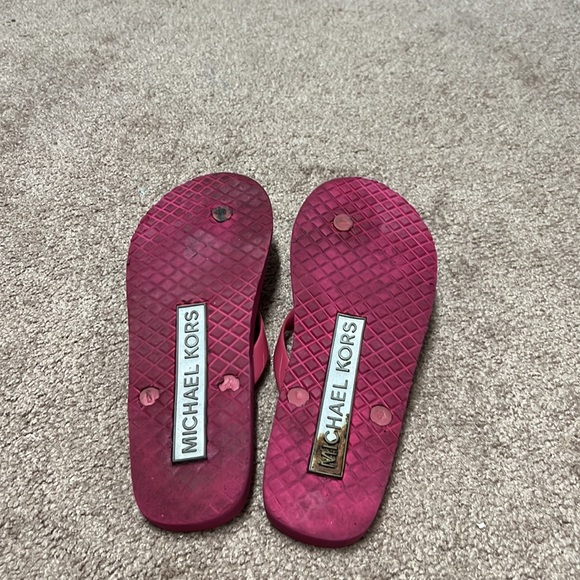 Michael Kors Flip Flops - Picture 5 of 5